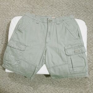 ⭐️WRANGLER MENS RELAXED FIT FLAT FRONT GREEN CASUAL SUMMER SHORTS SZ32